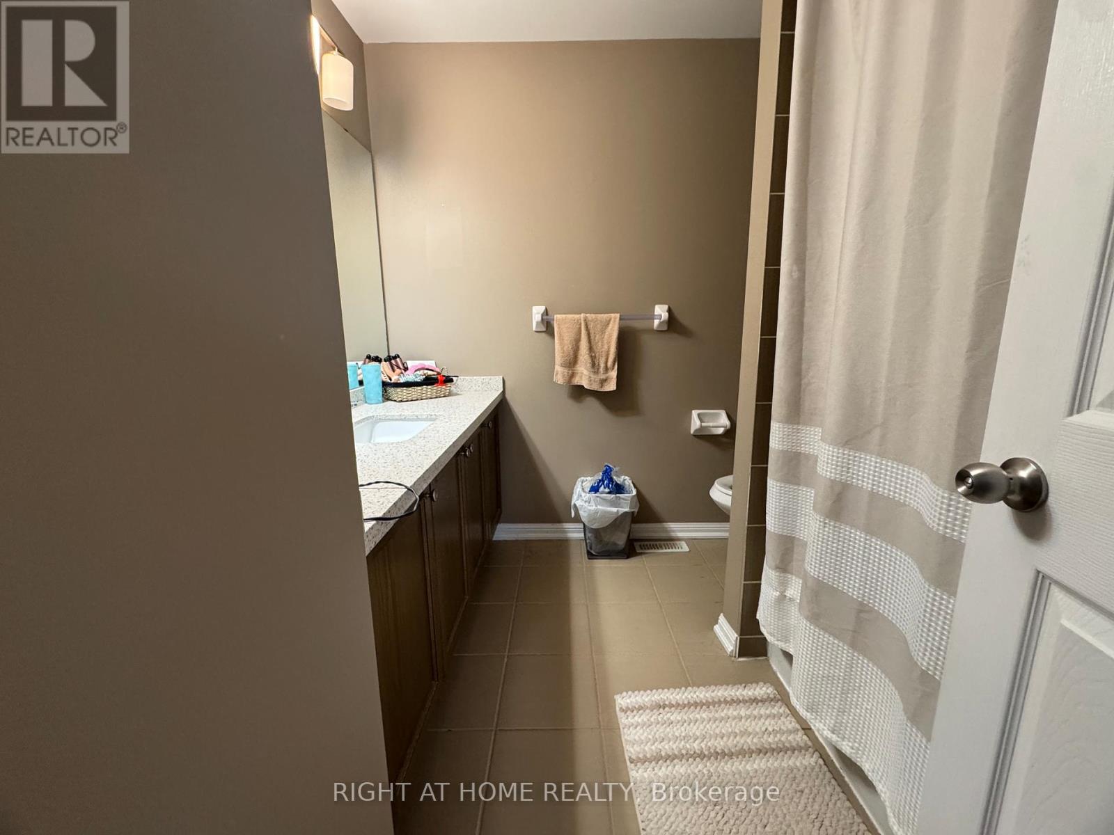 36 Farmstead Dr Drive, Clarington, Ontario  L1C 0K9 - Photo 33 - E13176332