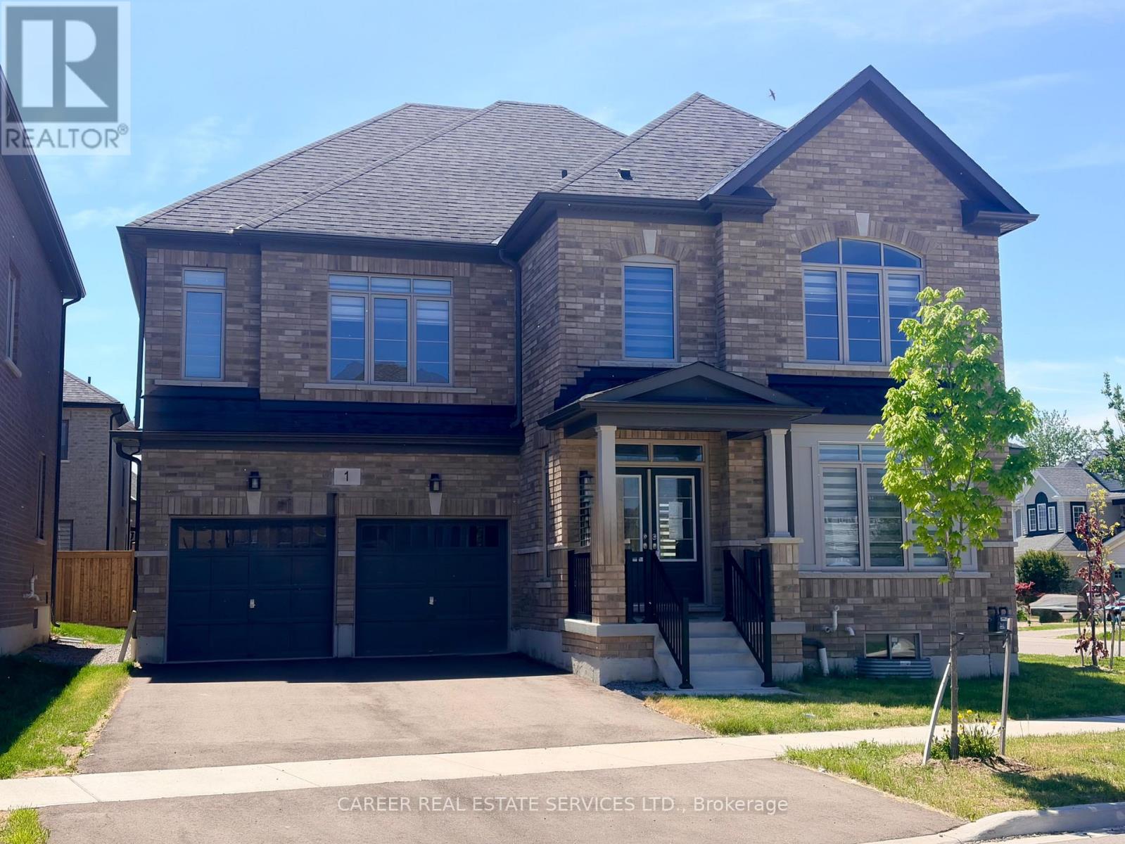 1 Waterfront Crescent, Whitby, Ontario  L1N 0M9 - Photo 1 - E12857128