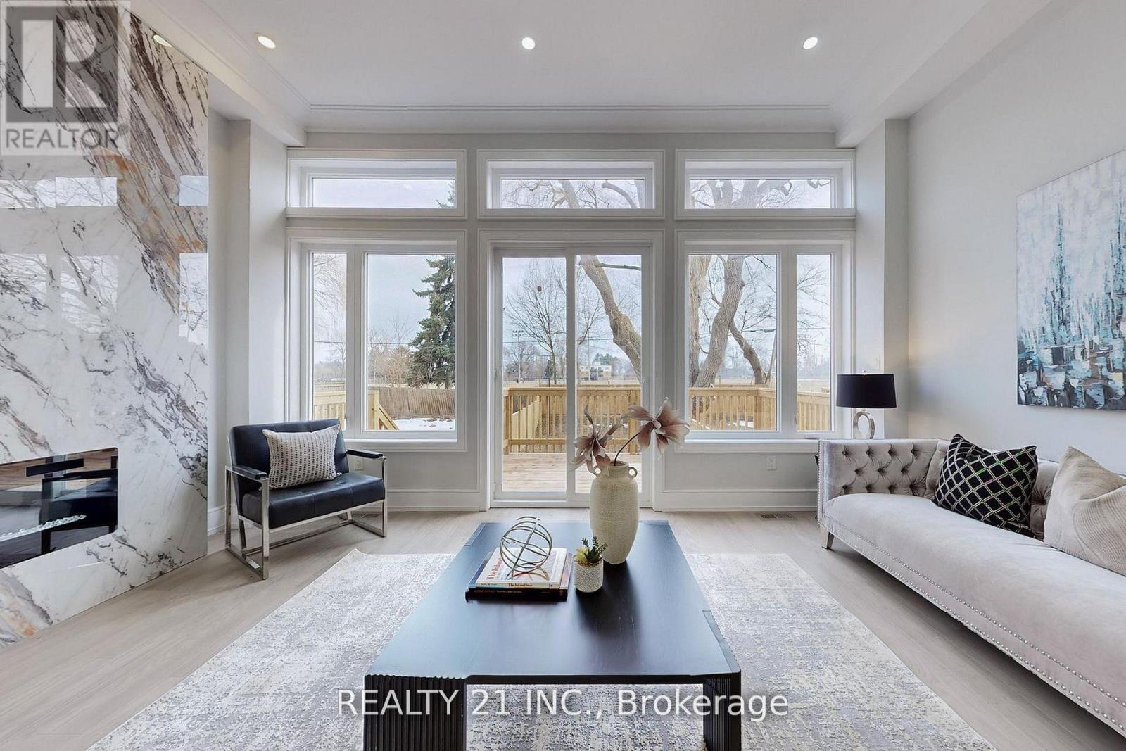 15 Malta Street, Toronto, Ontario  M1N 2L2 - Photo 2 - E13166696
