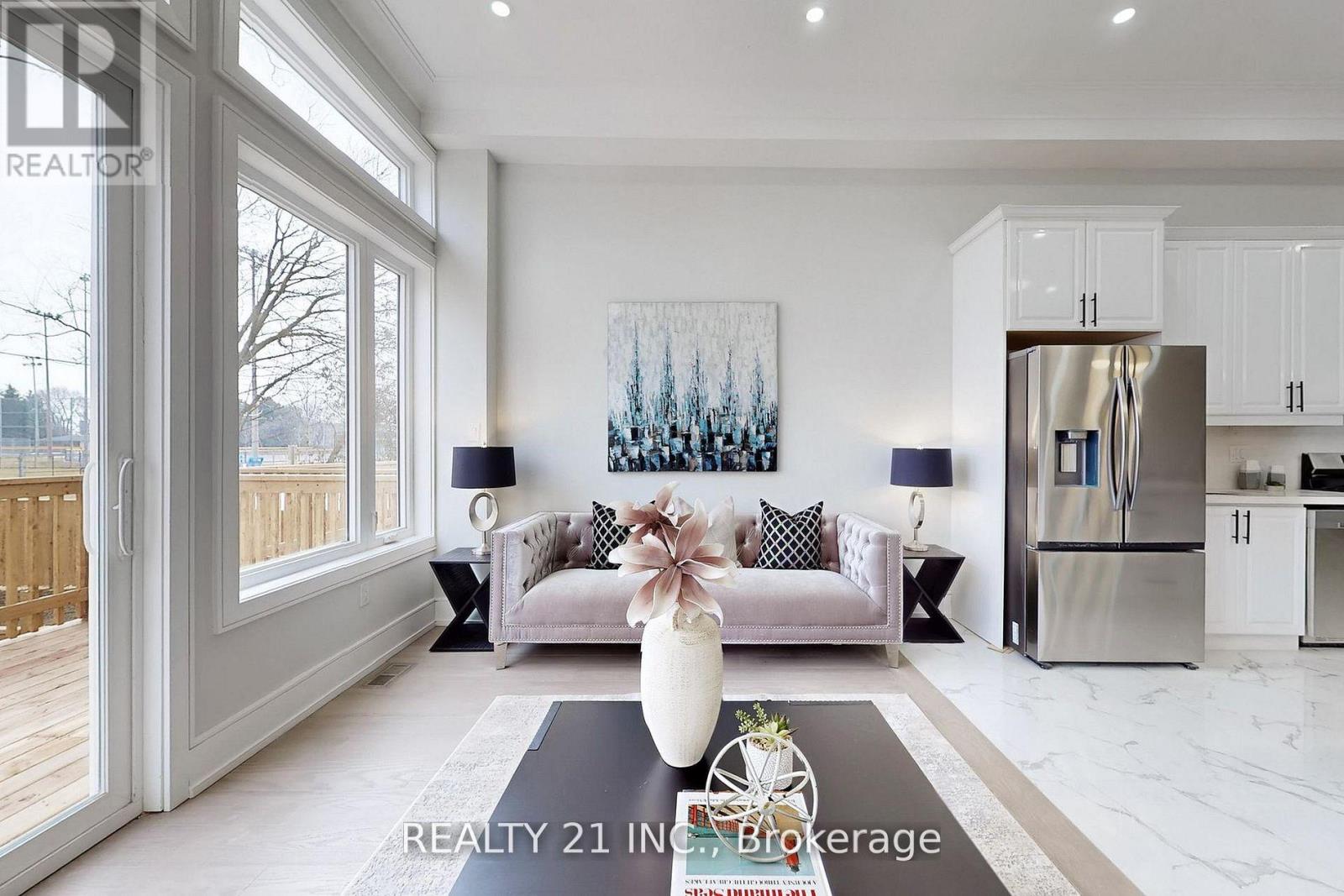 15 Malta Street, Toronto, Ontario  M1N 2L2 - Photo 6 - E13166696