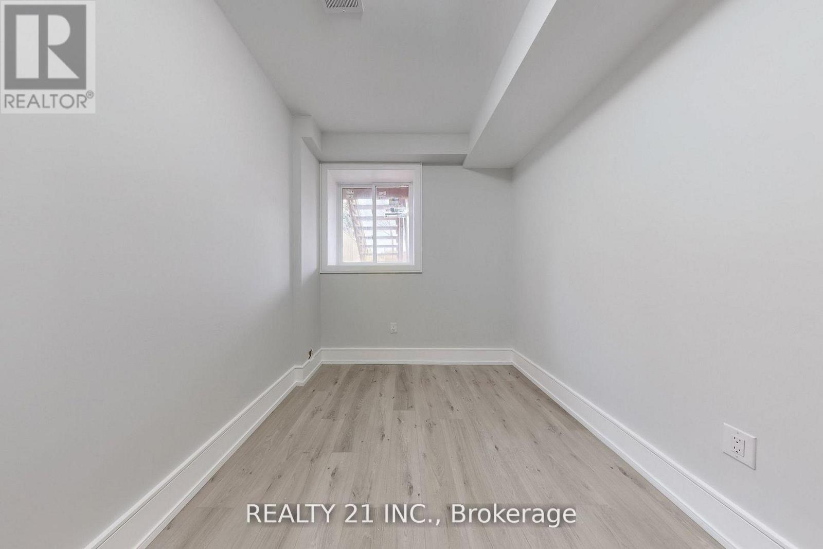 15 Malta Street, Toronto, Ontario  M1N 2L2 - Photo 35 - E13166696