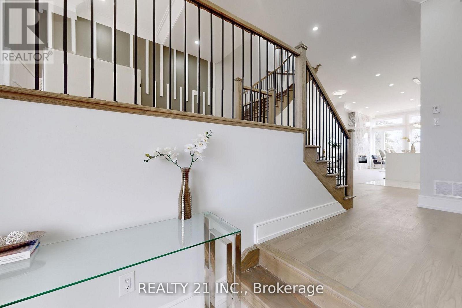 15 Malta Street, Toronto, Ontario  M1N 2L2 - Photo 13 - E13166696
