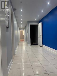 Upper - 938 Bloor Street W, Toronto, Ontario  M6H 1L4 - Photo 4 - W13112310