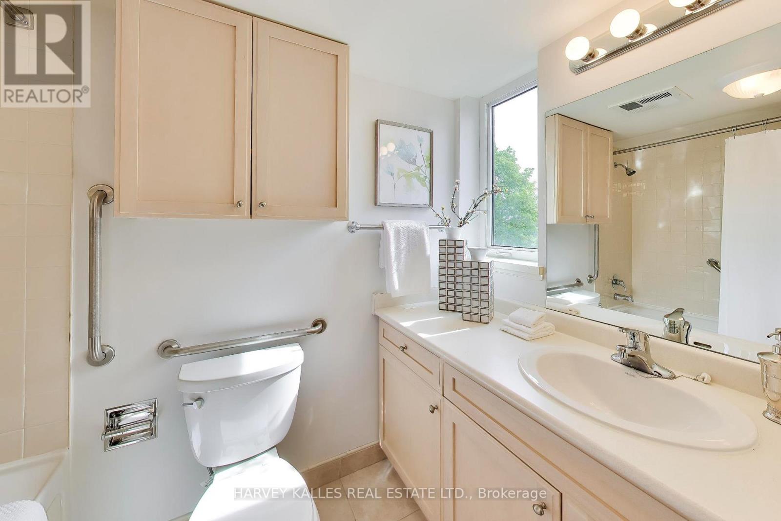401 - 645 Millwood Road, Toronto, Ontario  M4S 1L1 - Photo 14 - C13176946