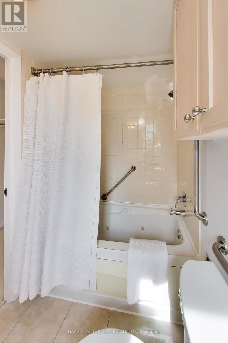401 - 645 Millwood Road, Toronto, Ontario  M4S 1L1 - Photo 15 - C13176946