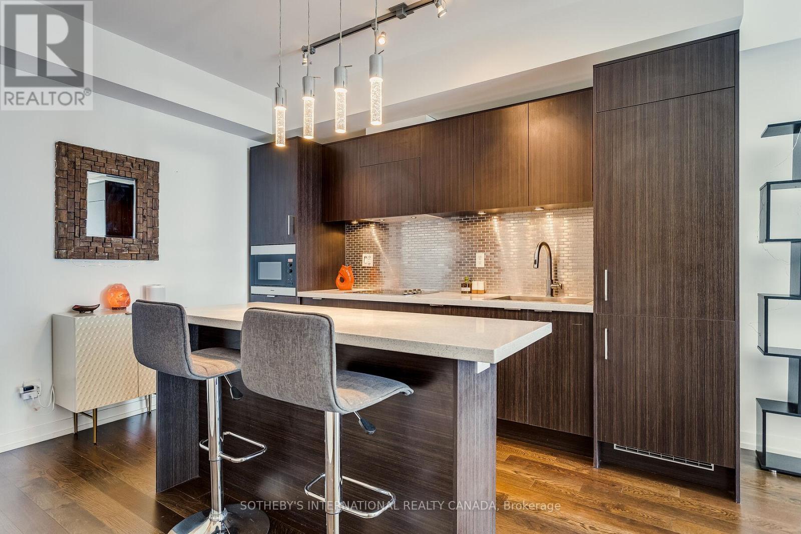 2410 - 21 Widmer Street, Toronto, Ontario  M5V 2E8 - Photo 17 - C13176980