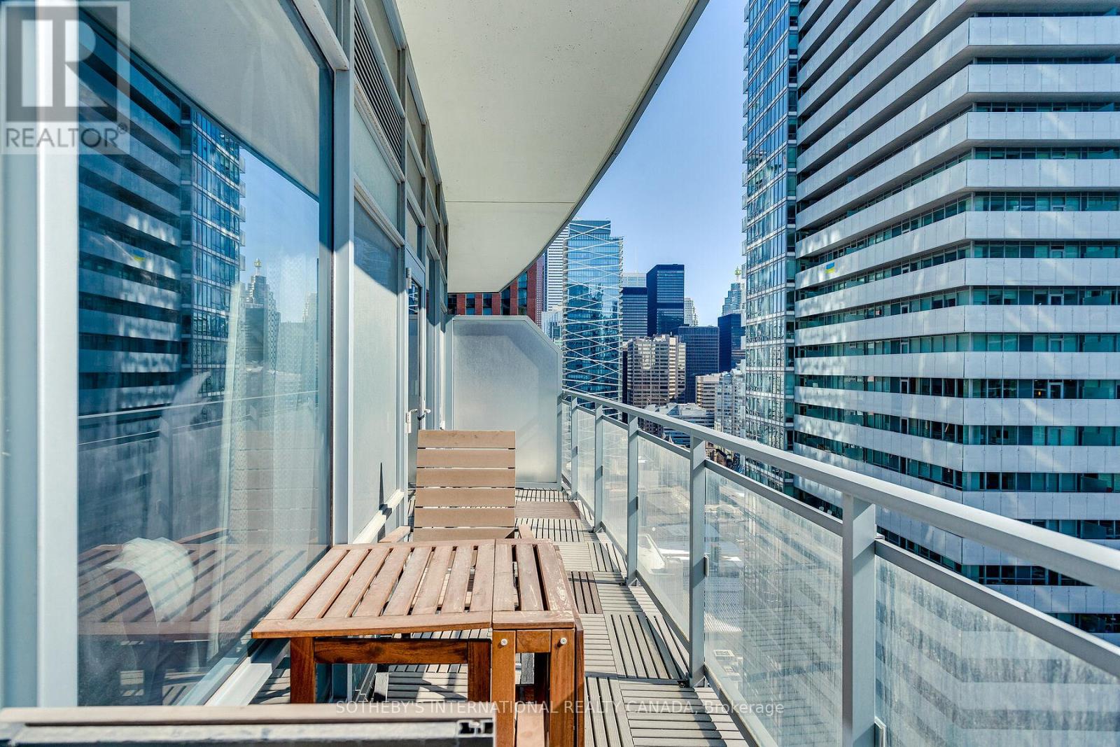 2410 - 21 Widmer Street, Toronto, Ontario  M5V 2E8 - Photo 33 - C13176980