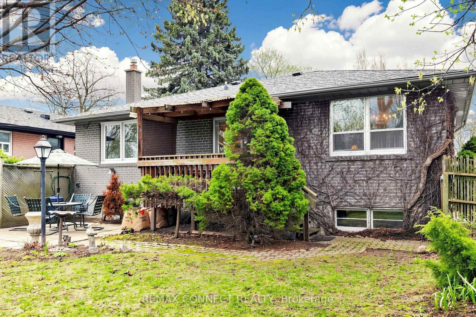 22 Woodgrove Drive, Toronto, Ontario  M1E 3J8 - Photo 43 - E13176814