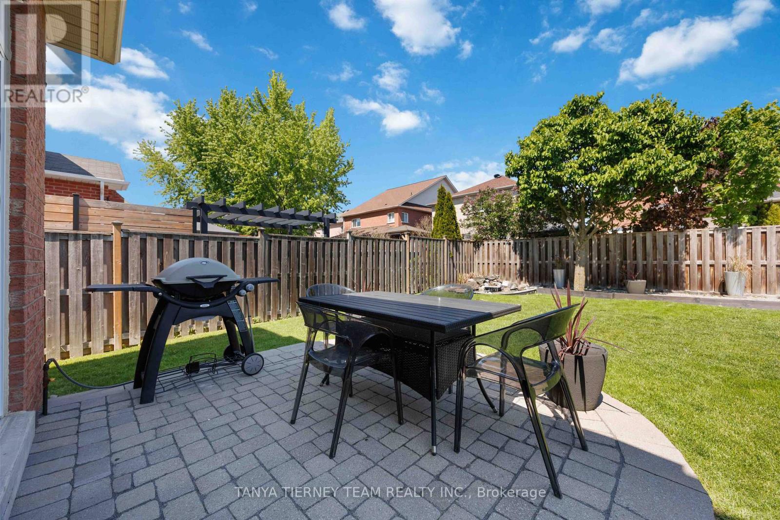 9 Penhurst Drive, Whitby, Ontario  L1M 2C8 - Photo 46 - E13176844