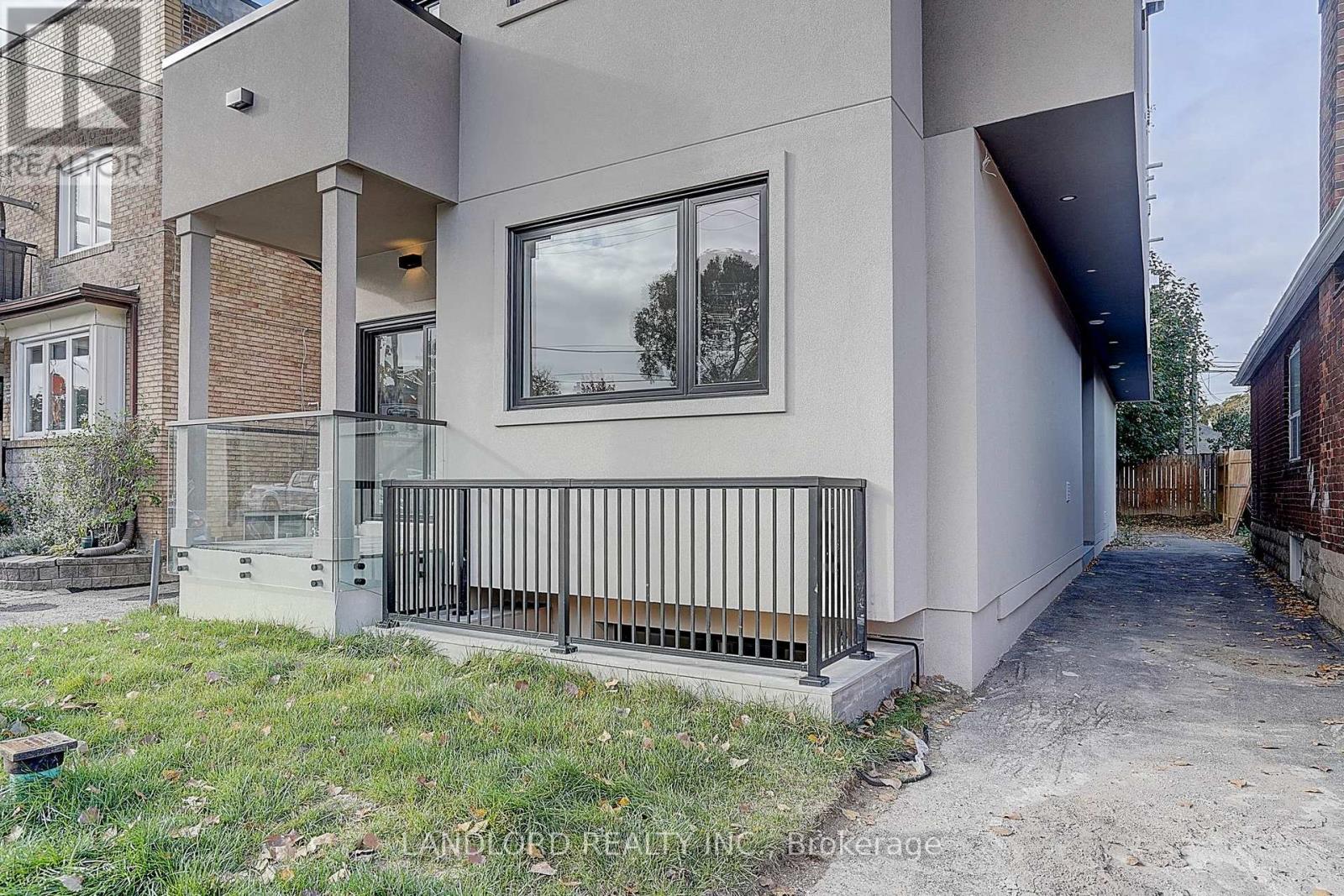 Unit 2 - 1344 Pape Avenue, Toronto, Ontario  M4K 3X2 - Photo 2 - E13177036