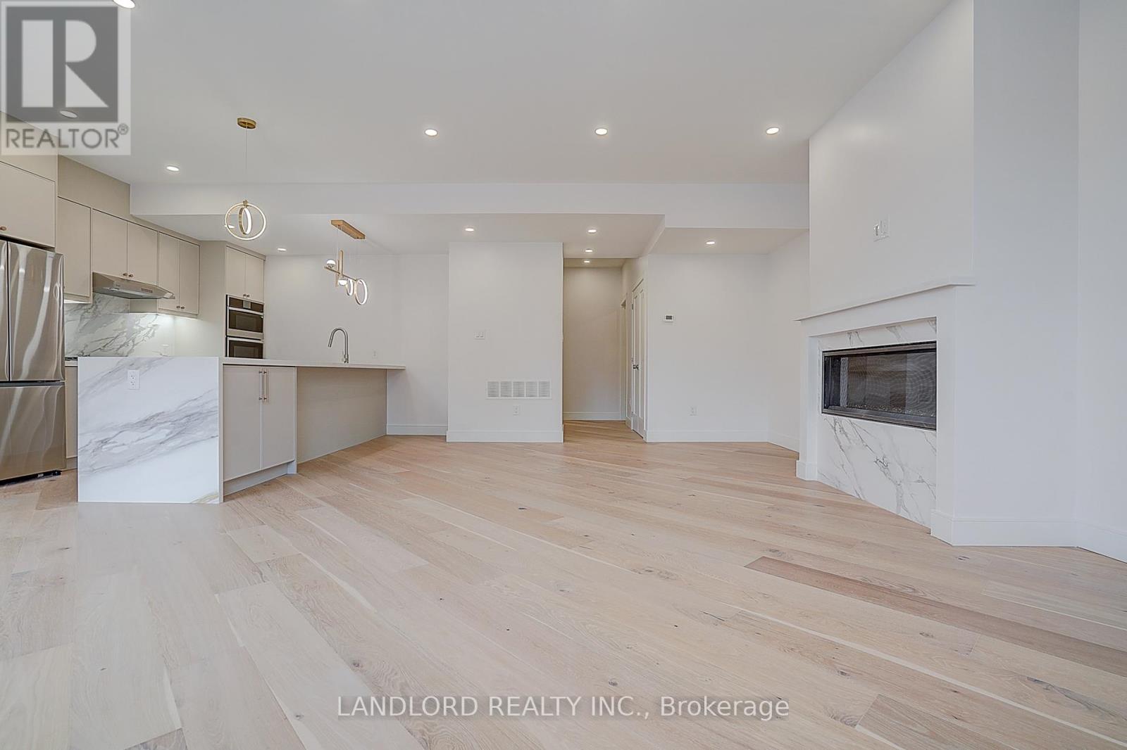 Unit 2 - 1344 Pape Avenue, Toronto, Ontario  M4K 3X2 - Photo 9 - E13177036