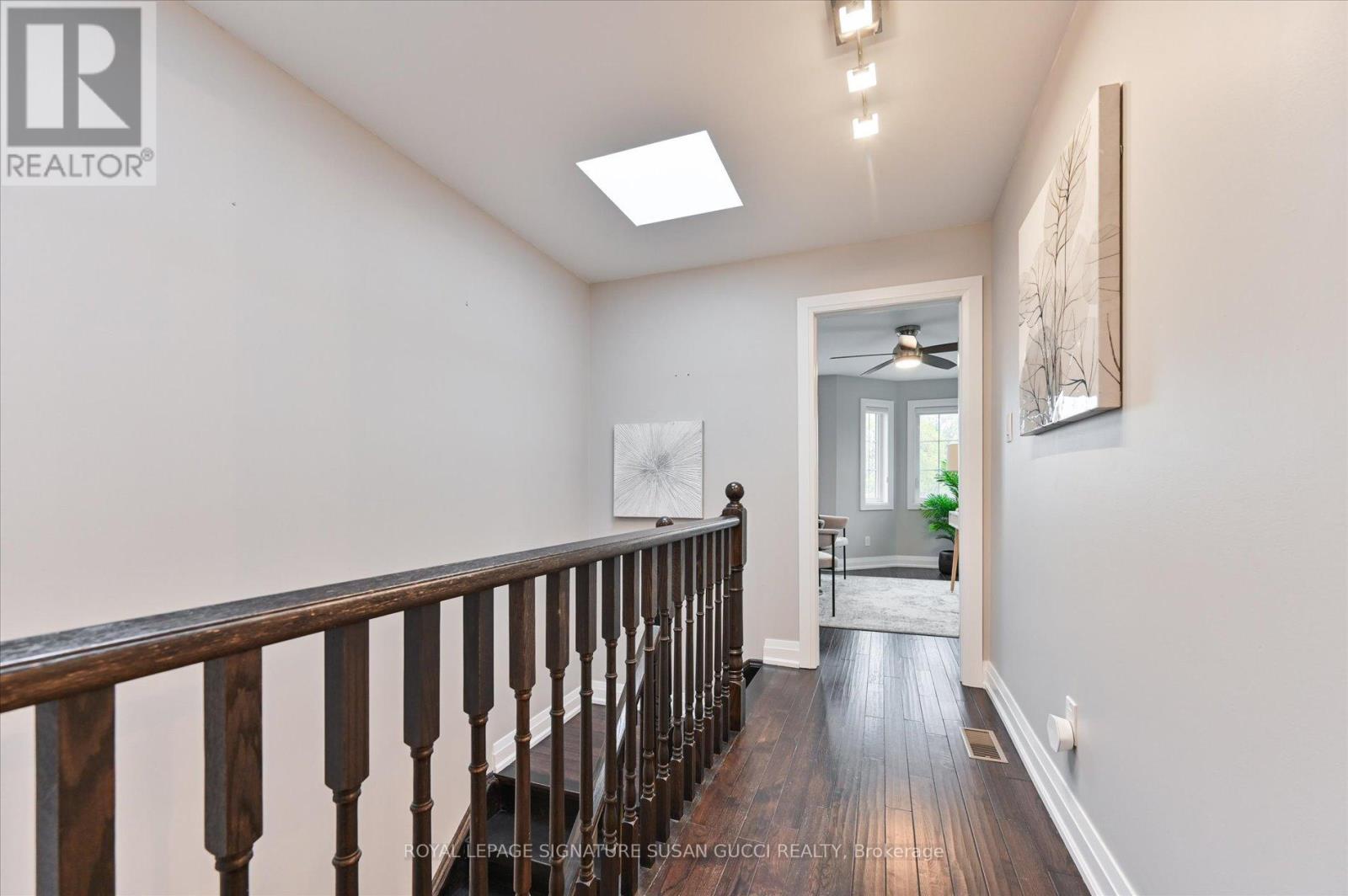 2833 St. Clair Avenue E, Toronto, Ontario  M4B 1N3 - Photo 23 - E13177072