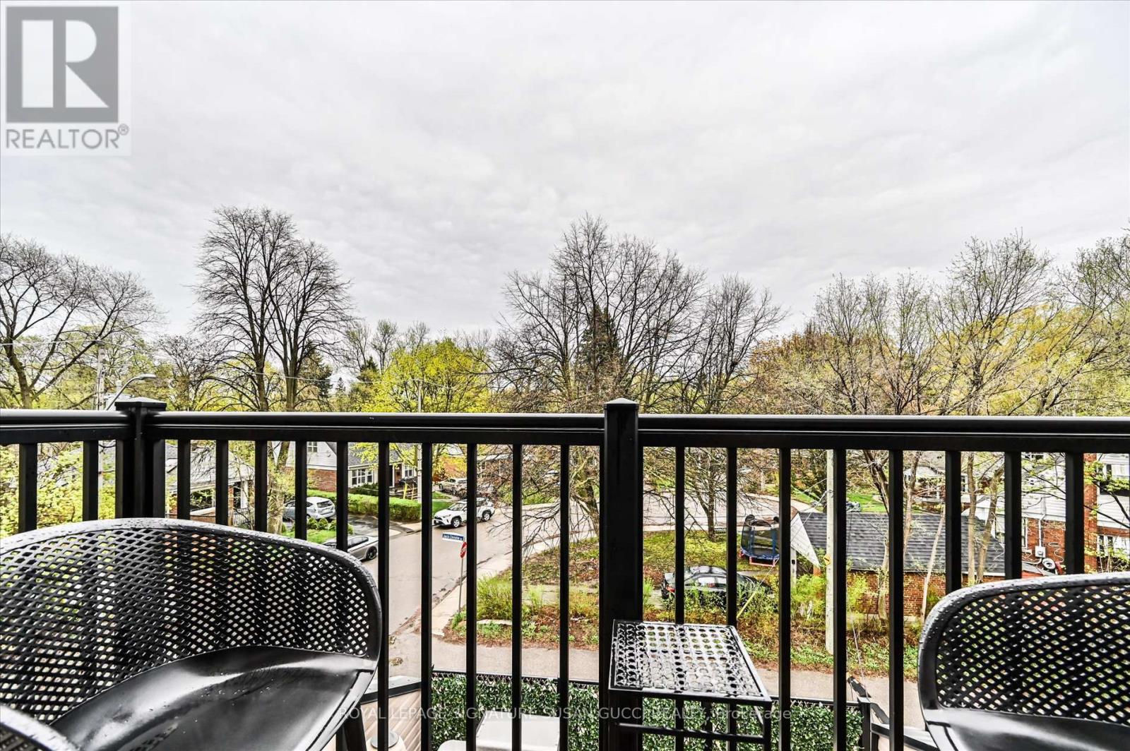 2833 St. Clair Avenue E, Toronto, Ontario  M4B 1N3 - Photo 28 - E13177072