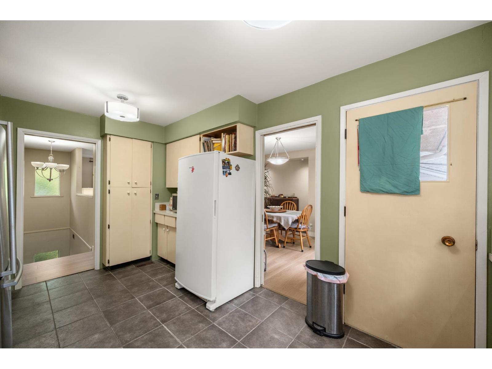 5910 135 Street, Surrey, British Columbia  V3X 1K9 - Photo 11 - R3128057