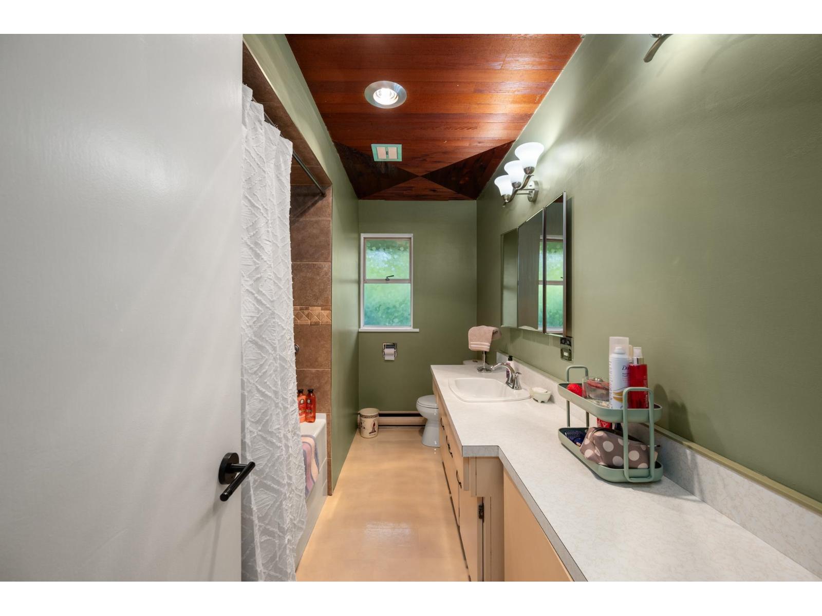 5910 135 Street, Surrey, British Columbia  V3X 1K9 - Photo 15 - R3128057