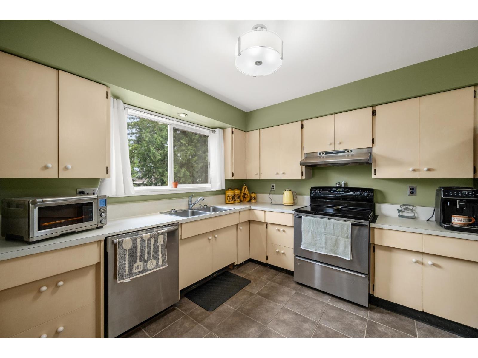 5910 135 Street, Surrey, British Columbia  V3X 1K9 - Photo 10 - R3128057