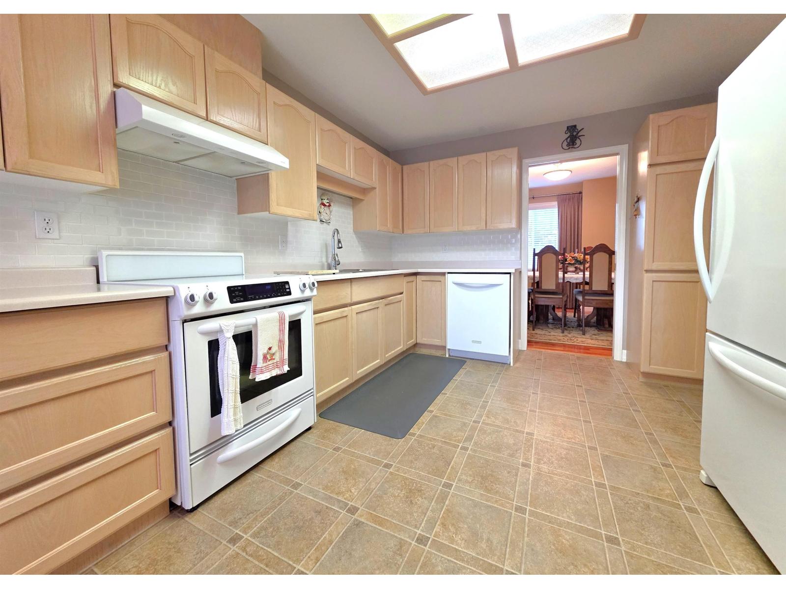 3 8567 164 Street, Surrey, British Columbia  V4N 3K4 - Photo 6 - R3128185