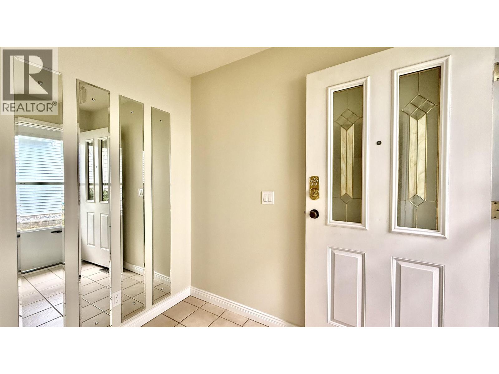 55 2865 Glen Drive, Coquitlam, British Columbia  V3B 6W4 - Photo 6 - R3114260
