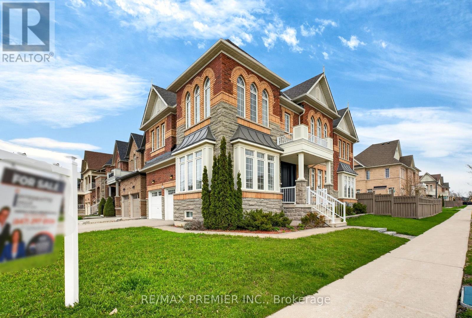 66 Red Tree Drive, Vaughan, Ontario  L4H 4H7 - Photo 2 - N13176880
