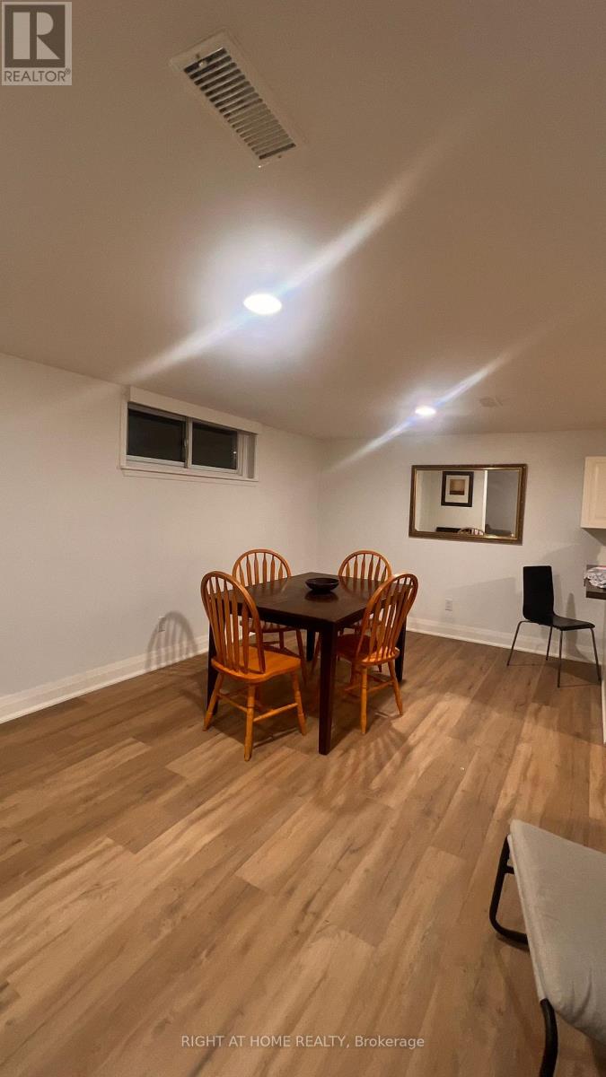 107 Cherrywood Drive, Newmarket, Ontario  L3Y 2X6 - Photo 5 - N13176940