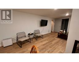 107 CHERRYWOOD DRIVE, Newmarket, Ontario