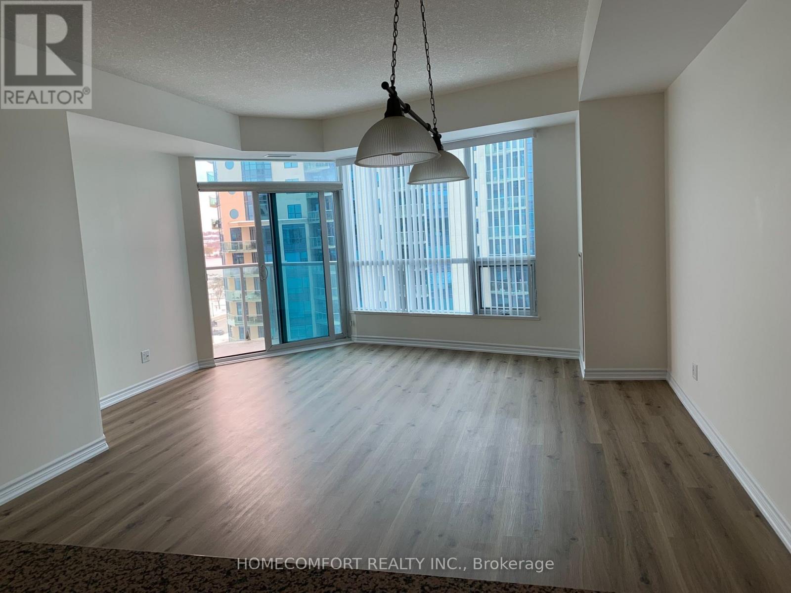 909 - 33 Ellen Street, Barrie (City Centre), Ontario  L4N 6E9 - Photo 4 - S13176824