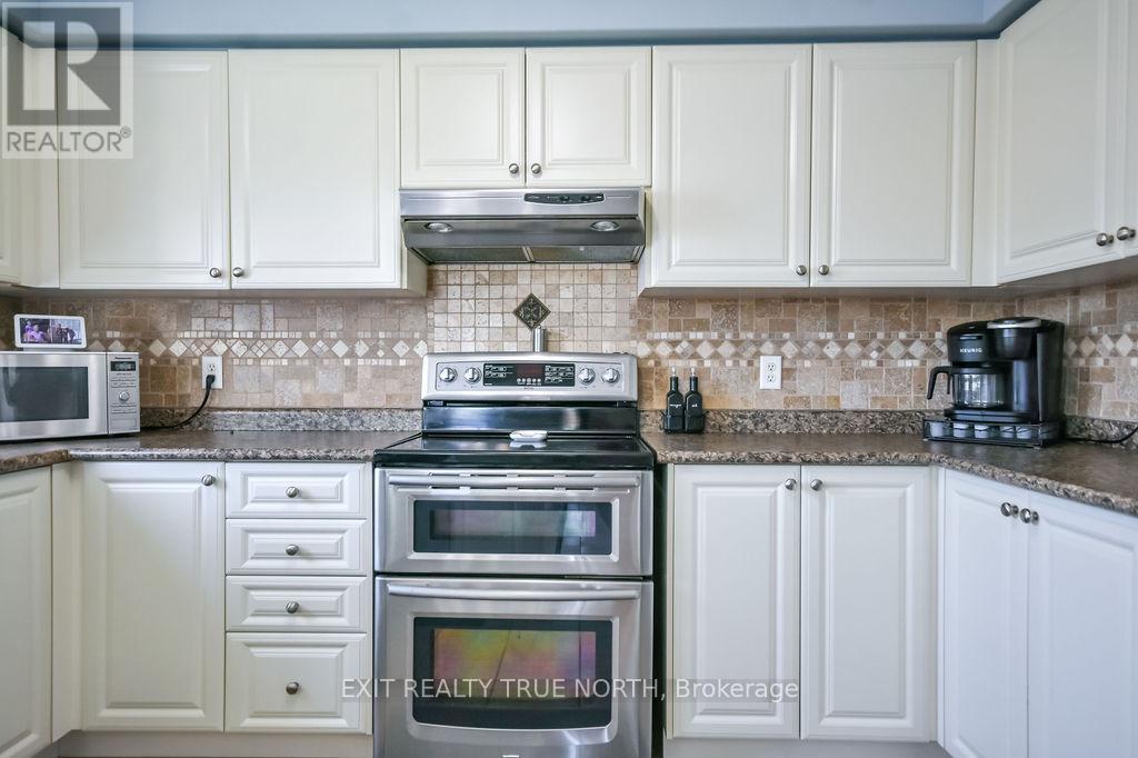 9 Corbett Street, Springwater, Ontario  L0L 1P0 - Photo 10 - S13176920