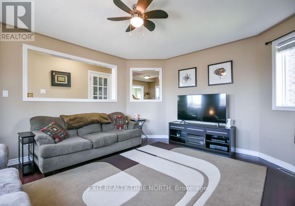 9 Corbett Street, Springwater, Ontario  L0L 1P0 - Photo 15 - S13176920