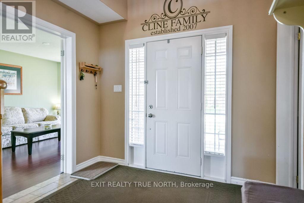 9 Corbett Street, Springwater, Ontario  L0L 1P0 - Photo 4 - S13176920