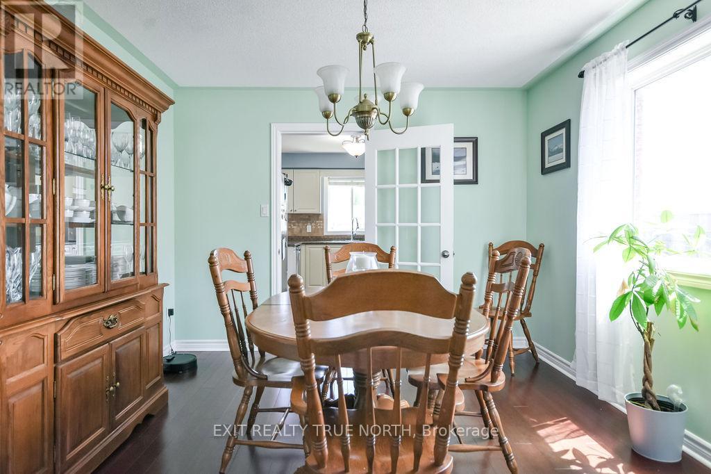 9 Corbett Street, Springwater, Ontario  L0L 1P0 - Photo 8 - S13176920