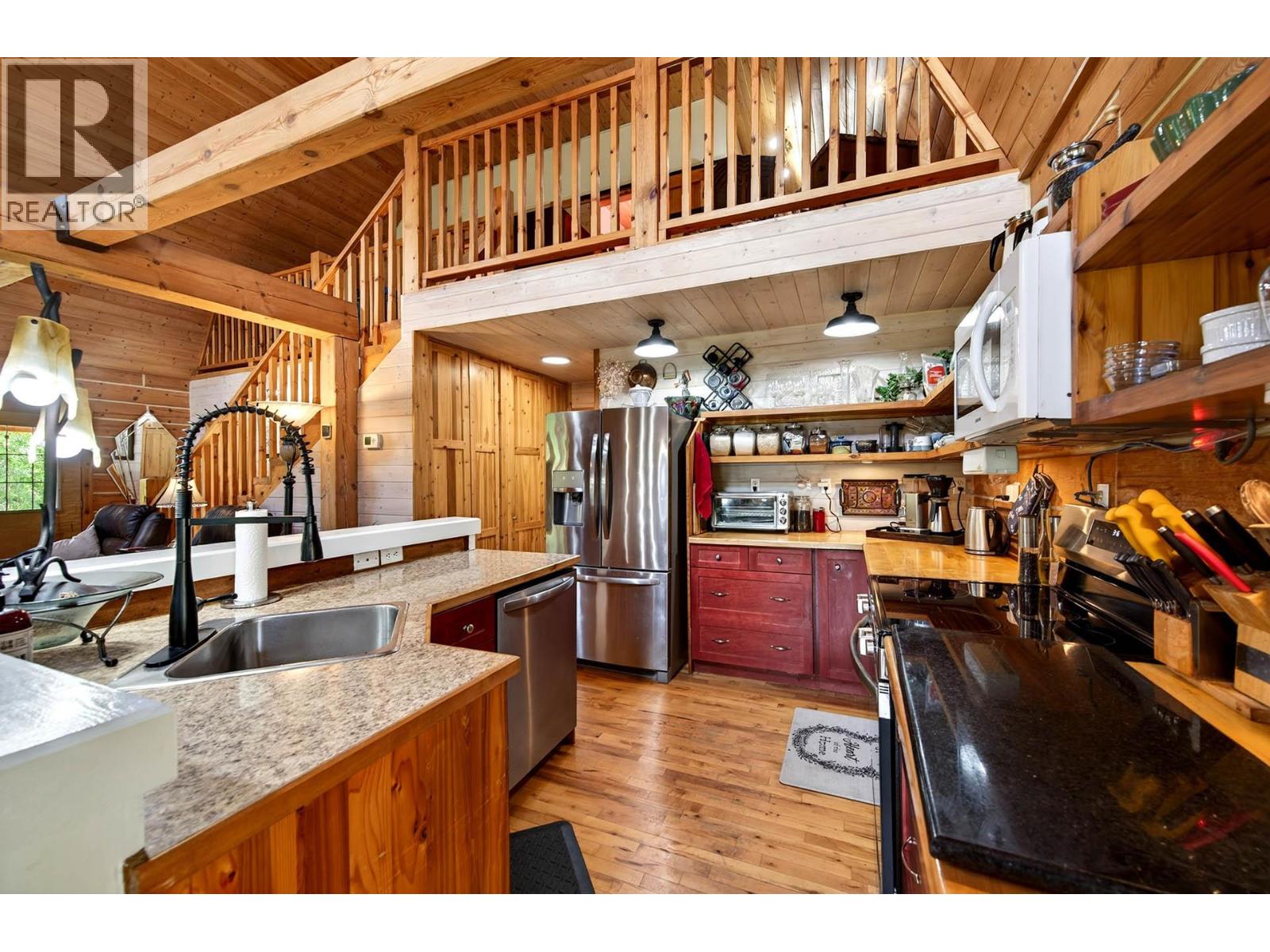 2236 Yellowhead Highway, Clearwater, British Columbia  V0E 1N1 - Photo 10 - 10388869