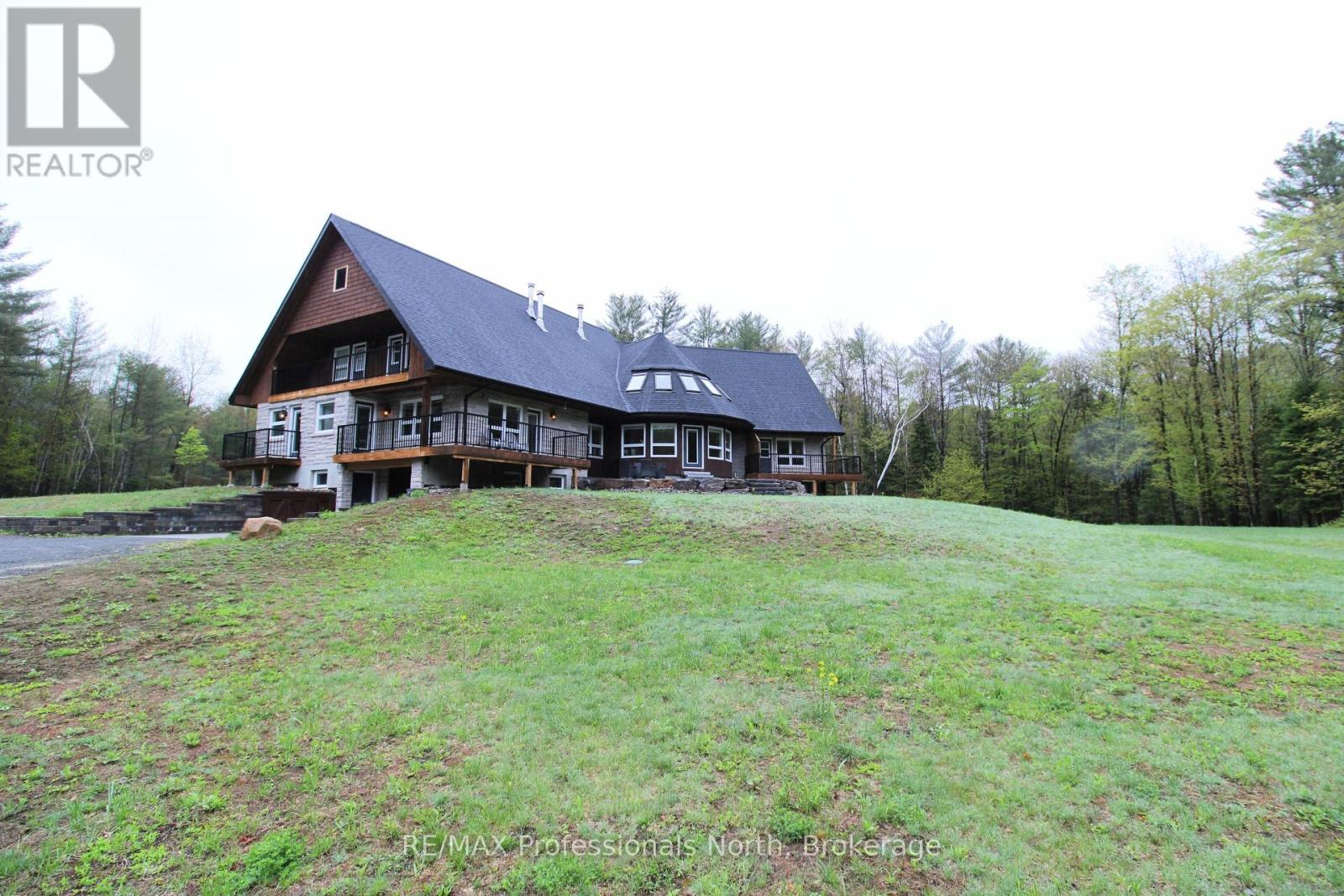 1196 RAVENSCLIFFE ROAD, Huntsville, Ontario