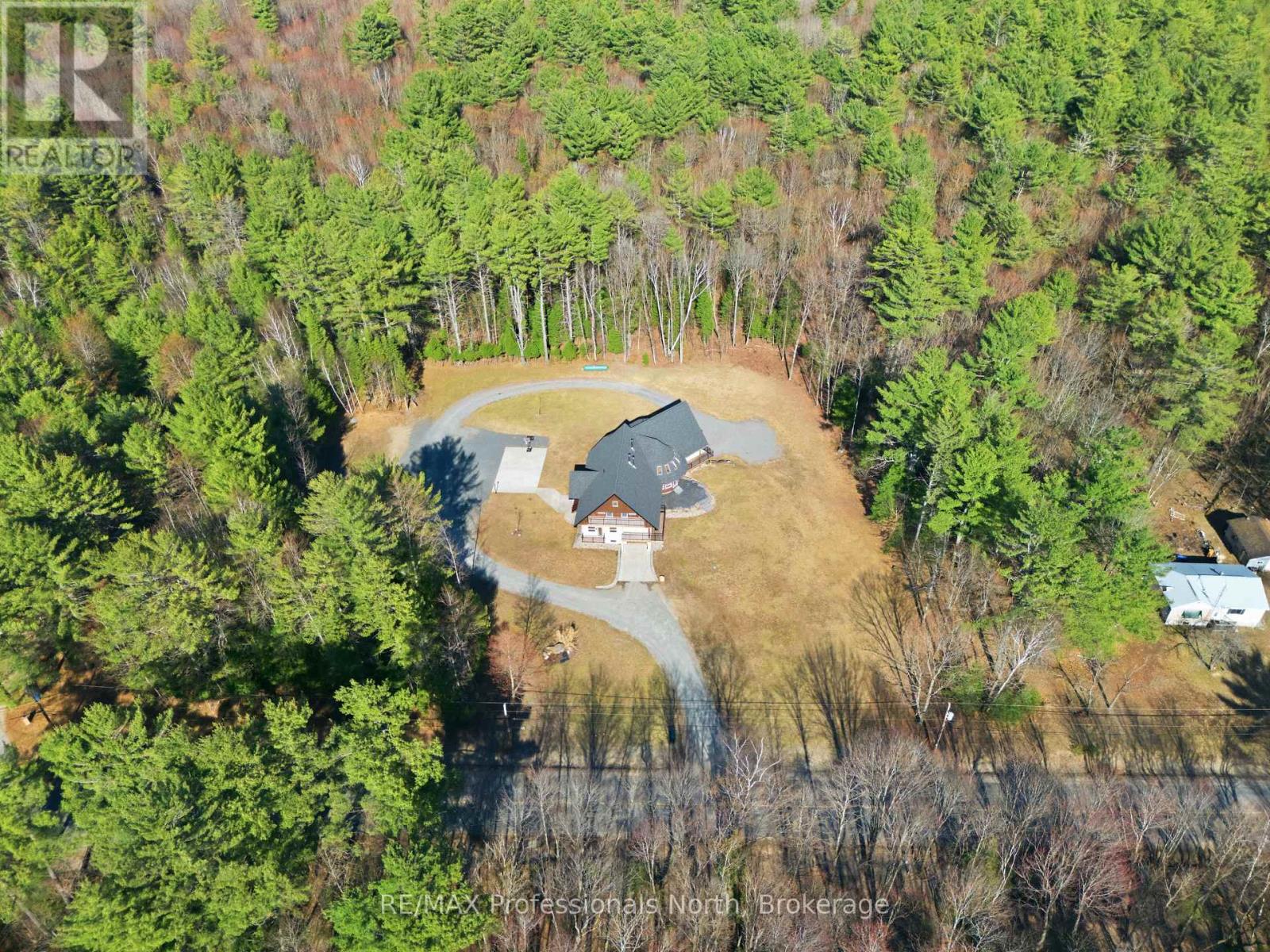 1196 Ravenscliffe Road, Huntsville, Ontario  P1H 2N5 - Photo 4 - X13069966