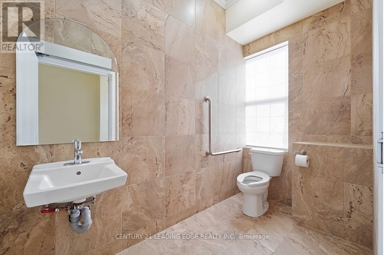 128 Brock Street N, Whitby, Ontario  L1N 4H4 - Photo 12 - E13173686