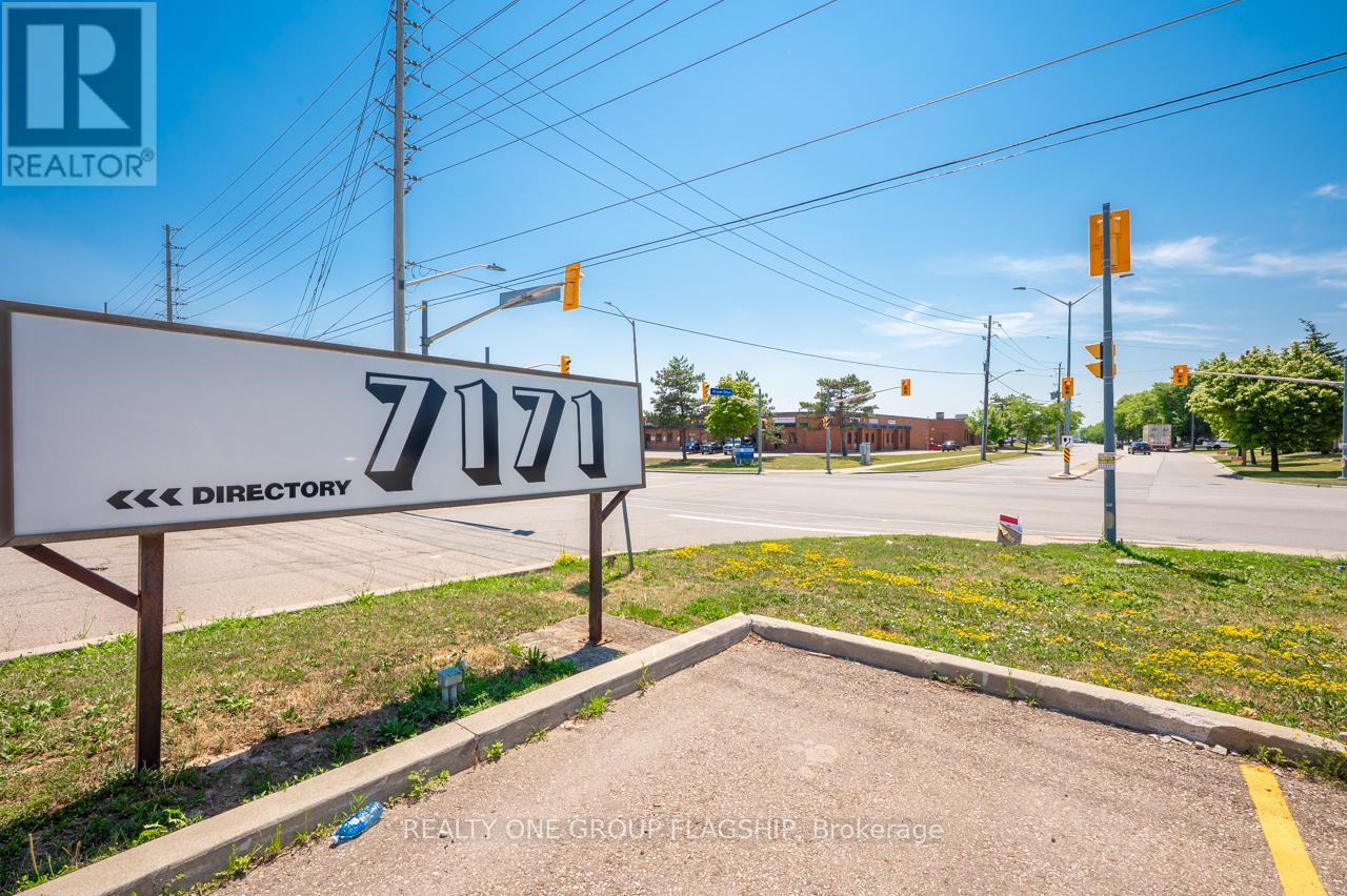 17 - 7171 Torbram Road, Mississauga, Ontario  L4T 3W4 - Photo 2 - W13176796