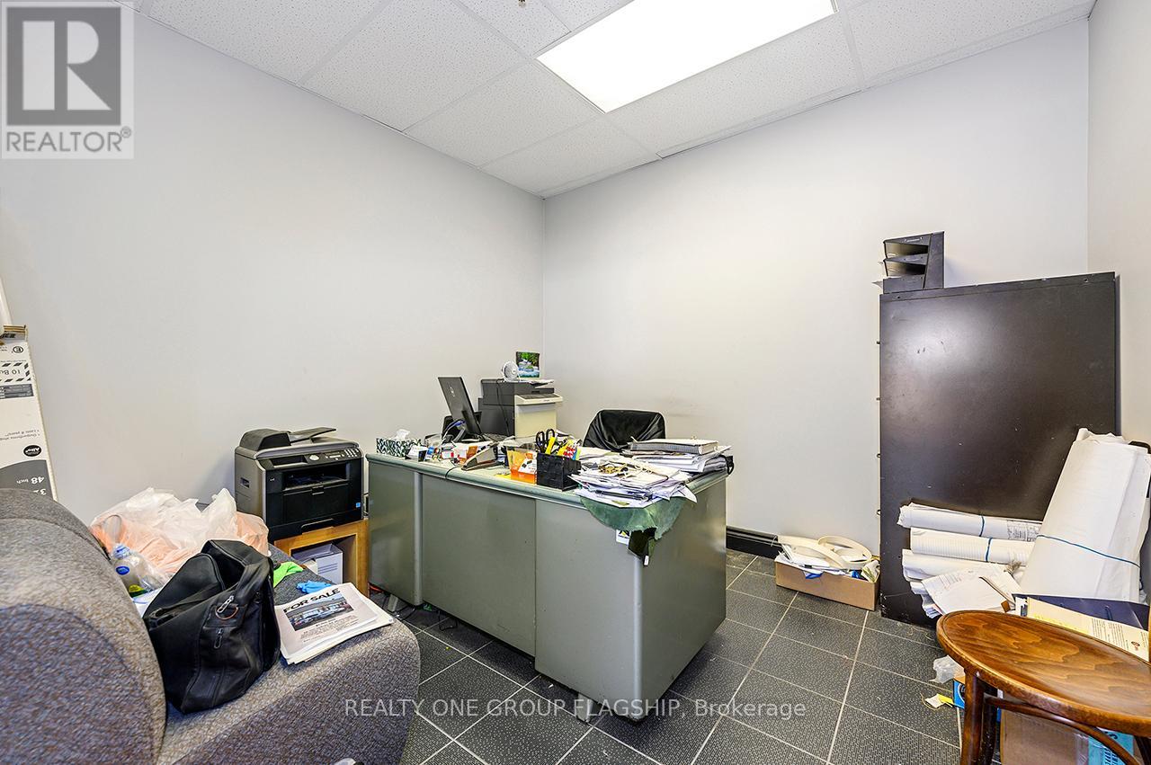 17 - 7171 Torbram Road, Mississauga, Ontario  L4T 3W4 - Photo 8 - W13176796