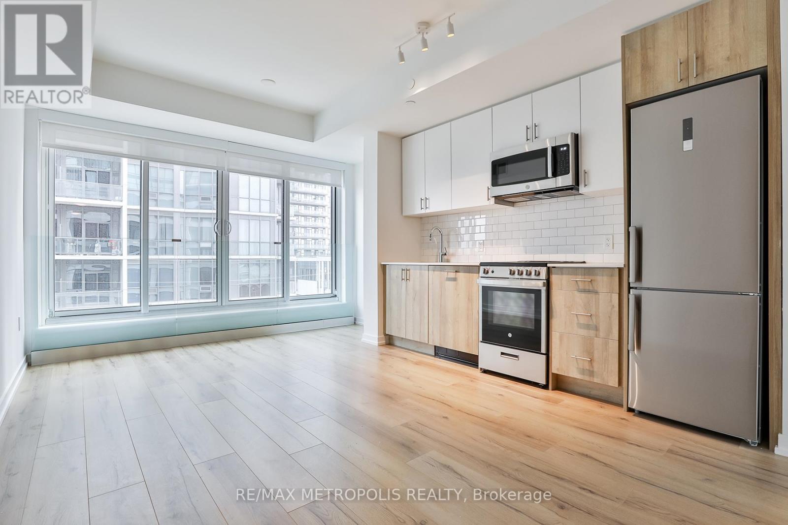 412 - 1195 The Queensway, Toronto, Ontario  M8Z 0H1 - Photo 7 - W13176822