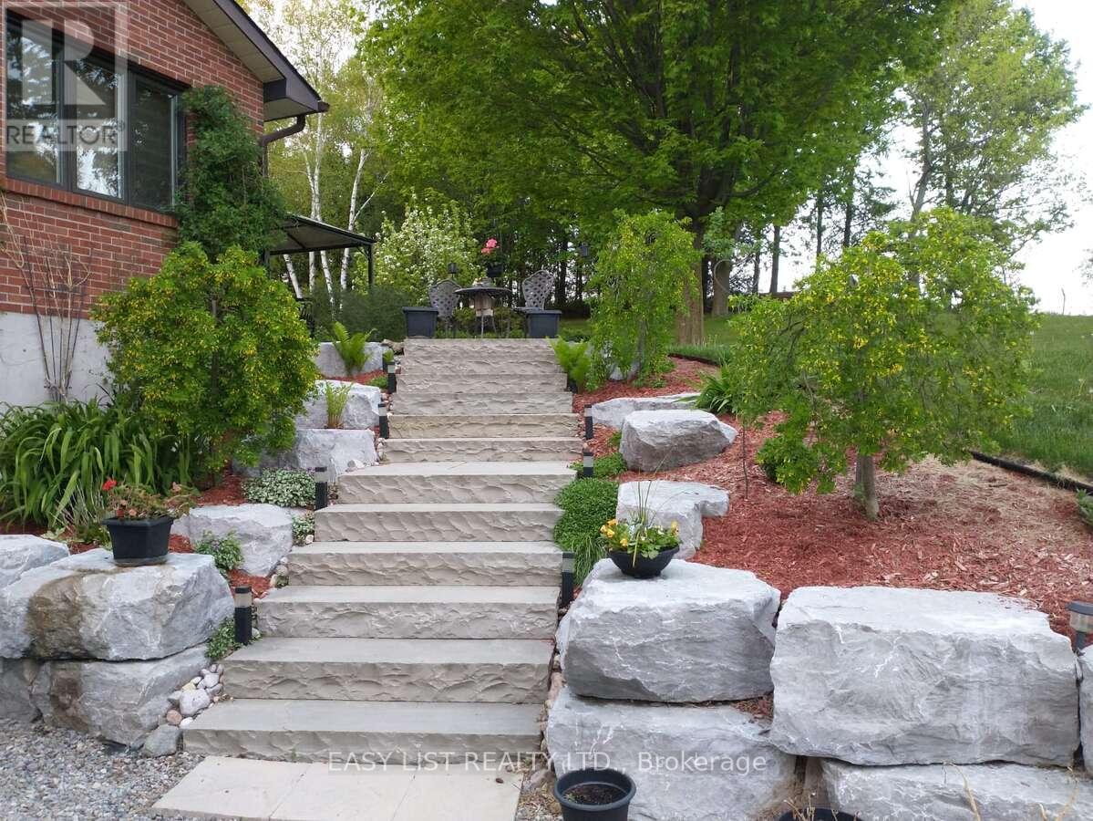 5 Worden View, Halton Hills, Ontario  L7J 2L8 - Photo 31 - W13176836