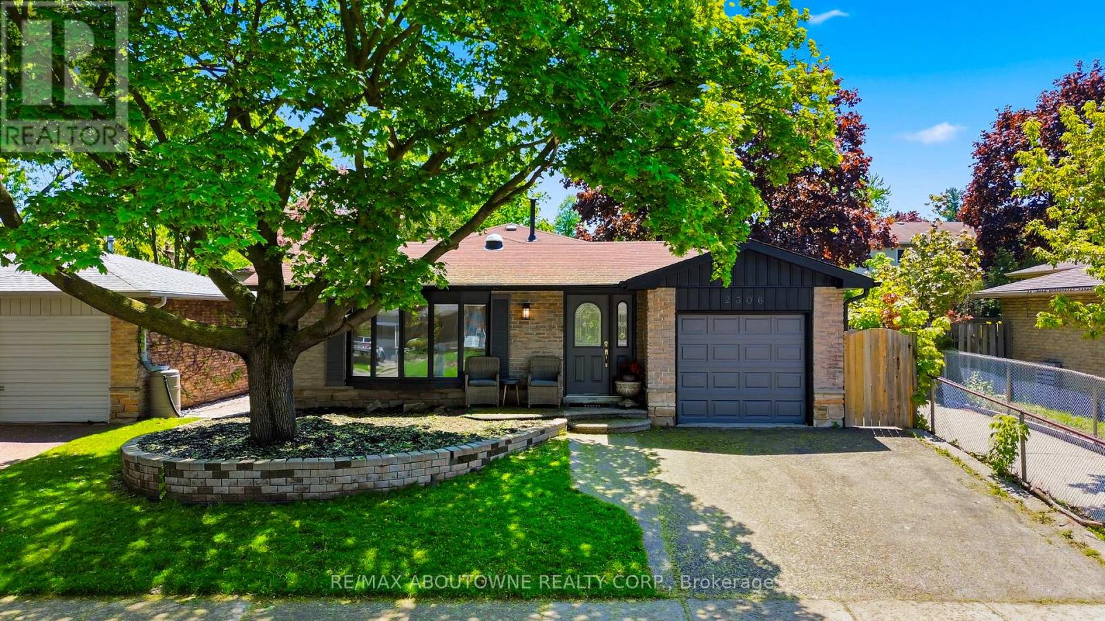 2306 DEVON ROAD, Oakville, Ontario
