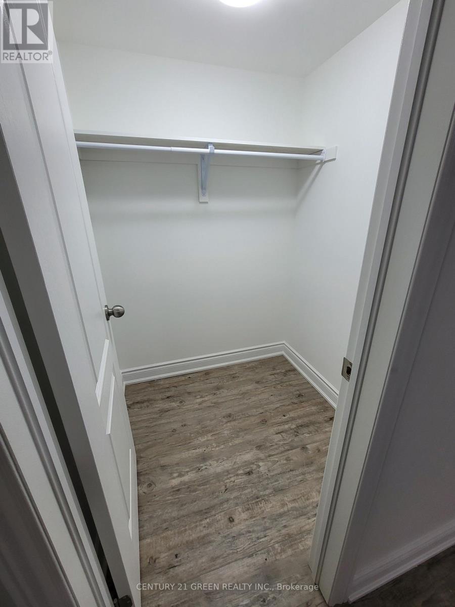Bsmt - 3249 Paul Henderson Drive, Mississauga, Ontario  L5M 0H5 - Photo 10 - W13176868