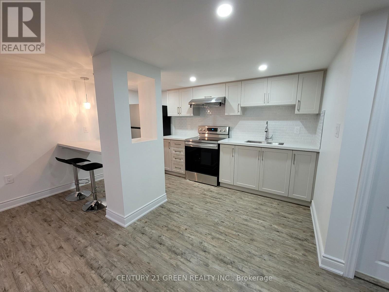 Bsmt - 3249 Paul Henderson Drive, Mississauga, Ontario  L5M 0H5 - Photo 5 - W13176868
