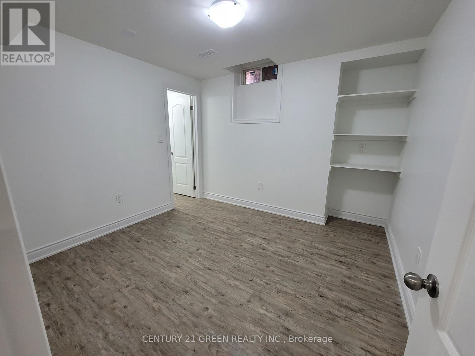 Bsmt - 3249 Paul Henderson Drive, Mississauga, Ontario  L5M 0H5 - Photo 8 - W13176868