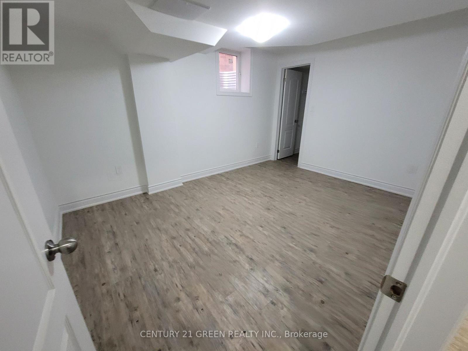 Bsmt - 3249 Paul Henderson Drive, Mississauga, Ontario  L5M 0H5 - Photo 9 - W13176868
