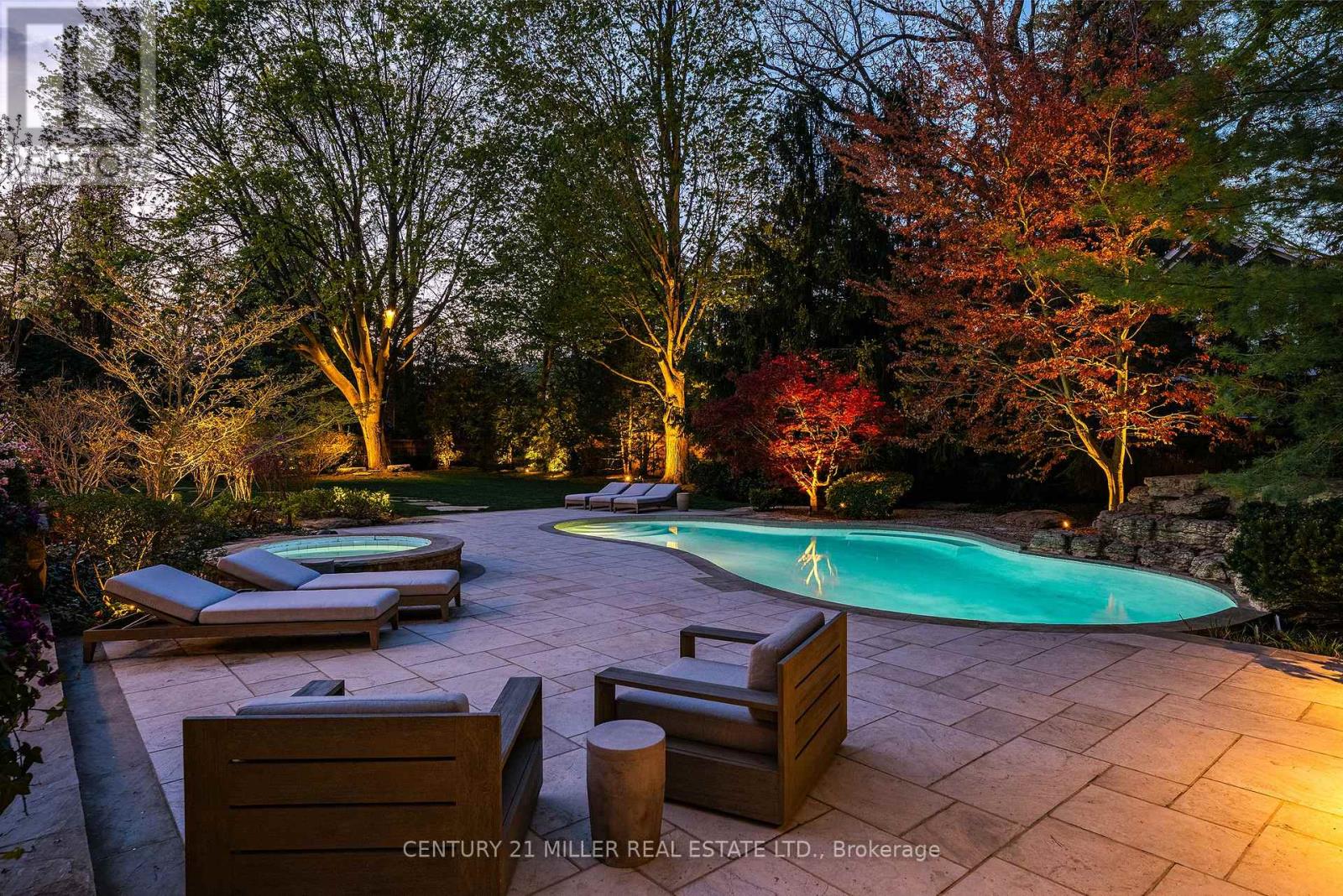 155 Gloucester Avenue, Oakville, Ontario  L6J 3W3 - Photo 35 - W13176888