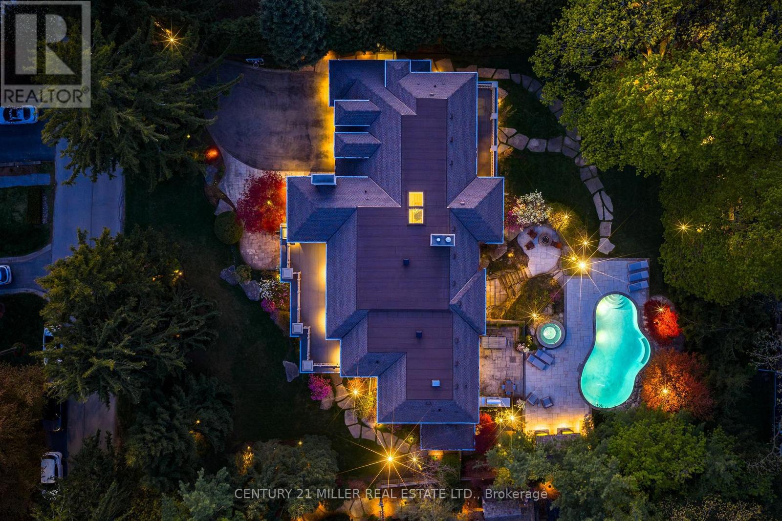 155 Gloucester Avenue, Oakville, Ontario  L6J 3W3 - Photo 4 - W13176888