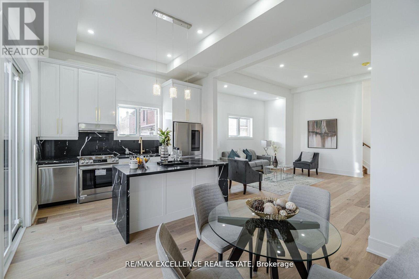 55 Renfield Street, Toronto, Ontario  M6M 4V5 - Photo 9 - W13176898