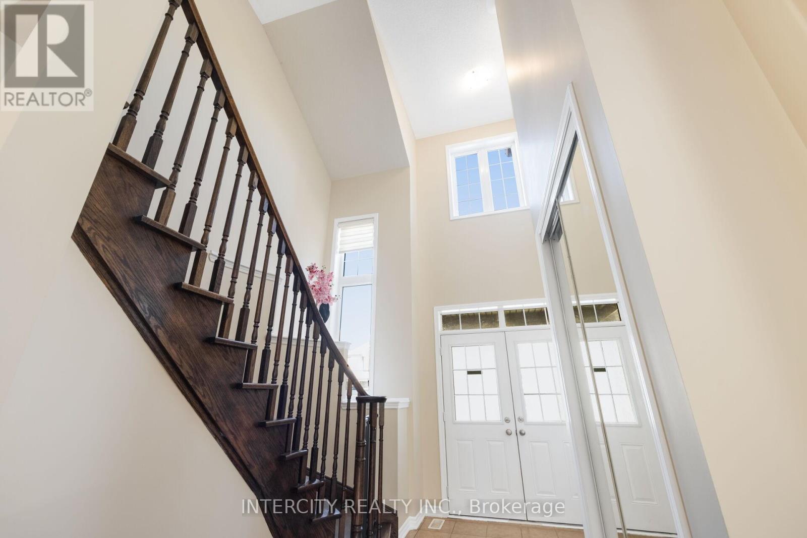 19 Enford Crescent, Brampton, Ontario  L7A 4C8 - Photo 7 - W13177014