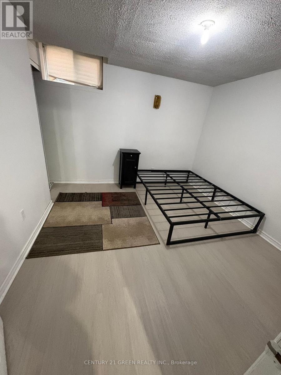 Bsmt - 4426 Mayflower Drive, Mississauga, Ontario  L5R 1S8 - Photo 10 - W13177018