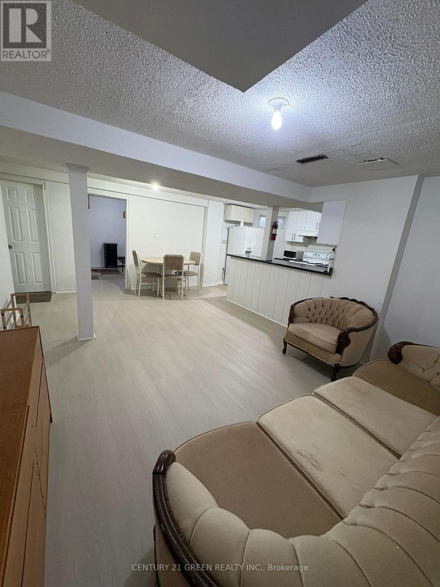 Bsmt - 4426 Mayflower Drive, Mississauga, Ontario  L5R 1S8 - Photo 8 - W13177018