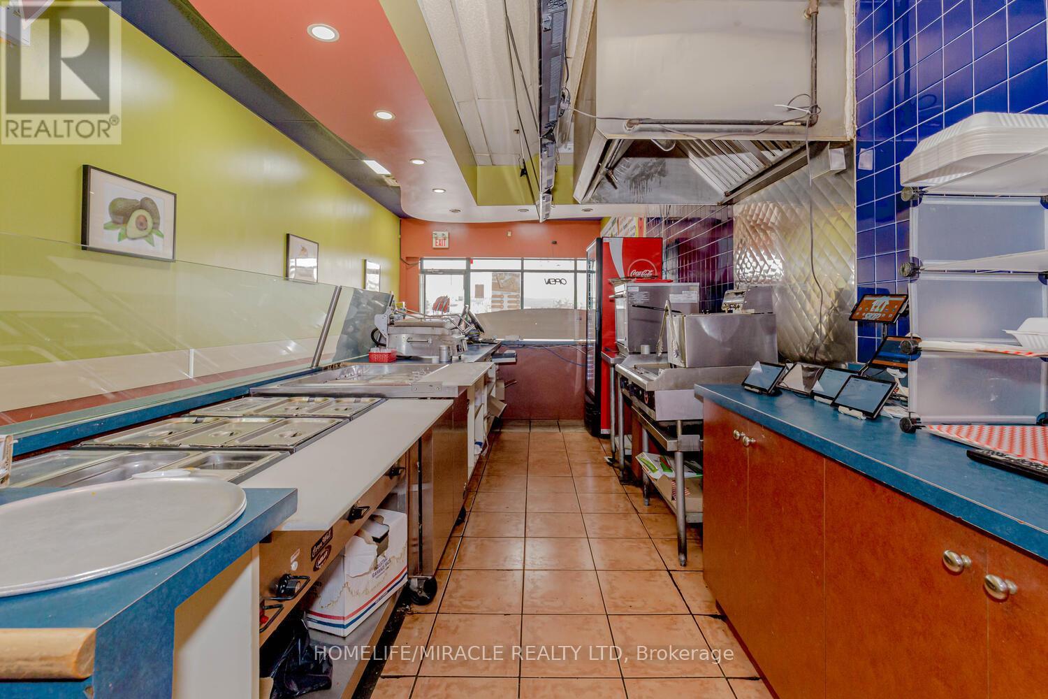 1c - 1035 Brant Street, Burlington, Ontario  L7R 4X6 - Photo 15 - W13177054